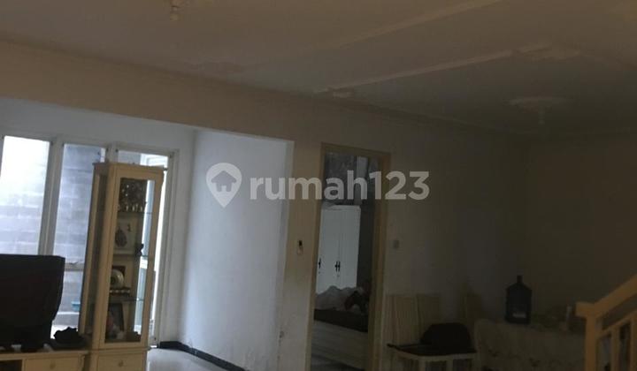 Dijual Rumah Strategis Dekat Petra Acitya Pondok Tjandra 2