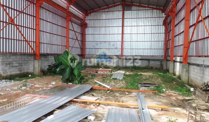 Warehouse for rent on Jl Raya Kutruk, Jambe, Tangerang - Banten.