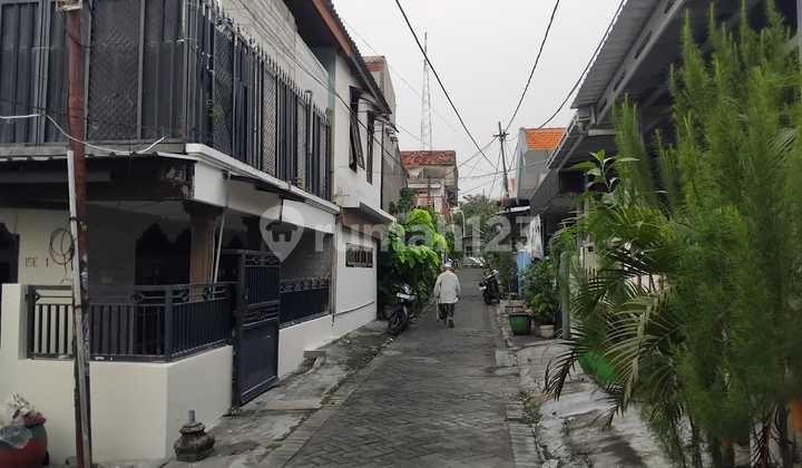 Rumah Modern di Manukan Dekat Kawasan Bisnis & Industri 2
