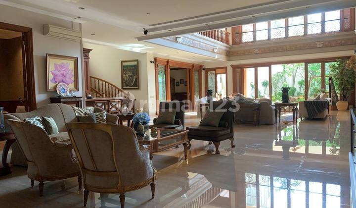 Dijual Rumah Design Aesthetic, Swimming Pool Dijual Rumah Design Aesthetic, Swimming Pool