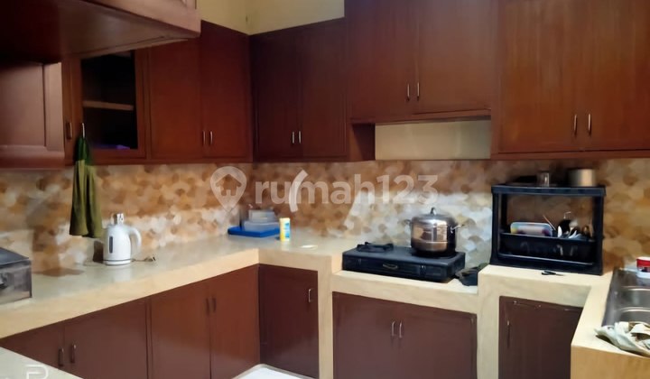 Rumah Cantik Siap Huni 2 Lantai di Cempaka Putih 2
