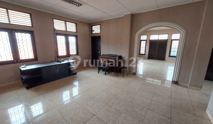 Rumah Siap Huni Semi Furnish2 Lantai Bebas Banjir