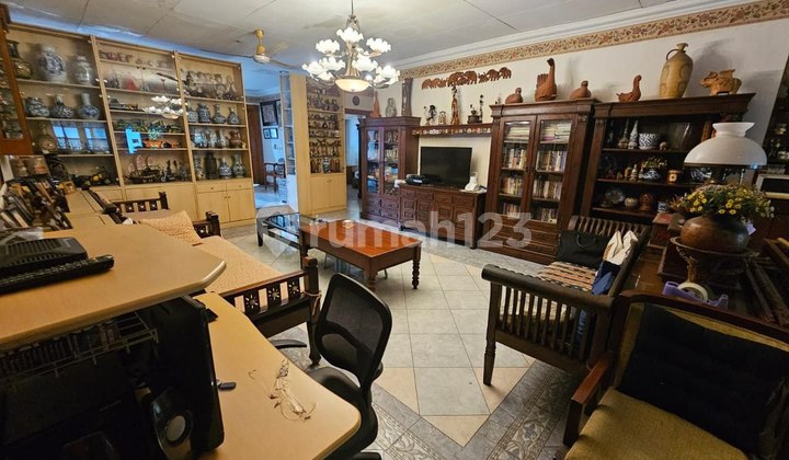 Rumah + Ruang Usaha Hadap Timur Area Bebas Banjir