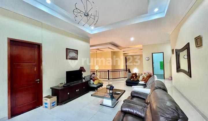 Dijual Cepat Rumah Mewah Lingkungan Nyaman