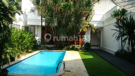 Dijual Rumah Semi Furnish Area Elite Menteng Dijual Rumah Semi Furnish Area Elite Menteng