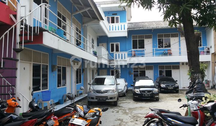 Active Boarding House in a Square-Shaped Land, Strategic Location 2