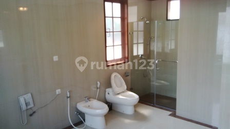 Dijual Rumah Semi Furnish Area Elite Menteng 2