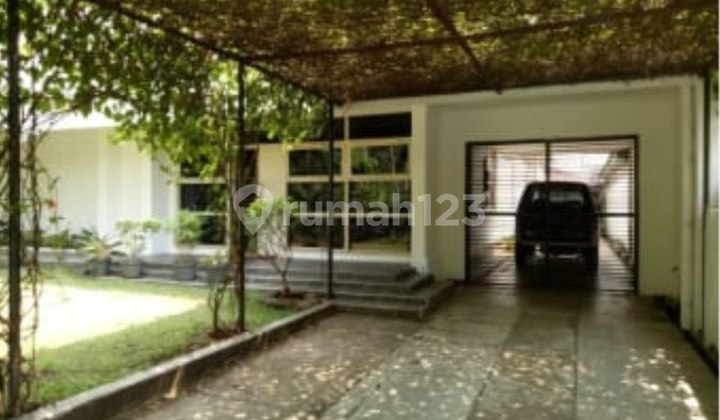 Dijual Rumah 2 Lantai Lingkungan Rindang Dijual Rumah 2 Lantai Lingkungan Rindang