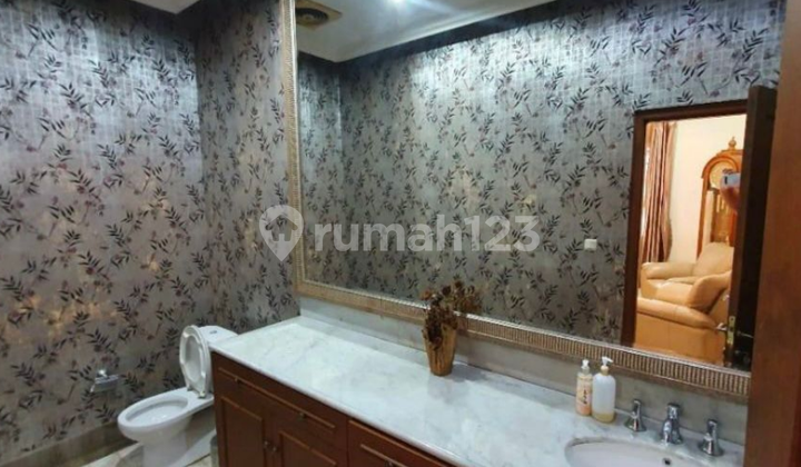 Dijual Rumah Cantik Classic Menteng Siap Huni 2