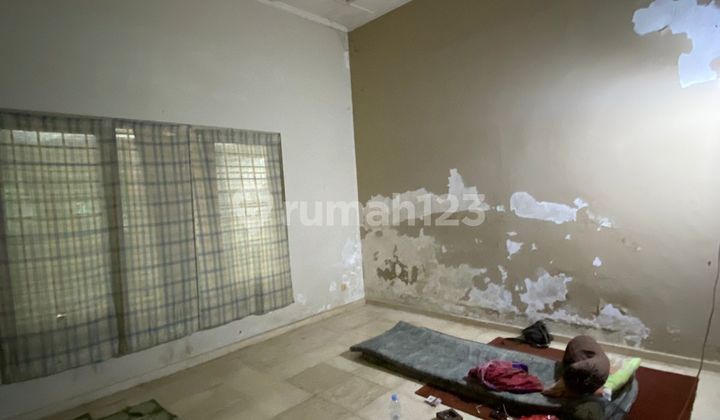 Dijual Rumah Tua Posisi Hoek Lingkungan Tenang Dijual Rumah Tua Posisi Hoek Lingkungan Tenang