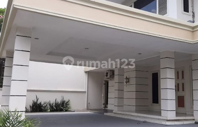 Flood-Free 2-Story House Prime Location Menteng Flood-Free 2-Story House Prime Location Menteng