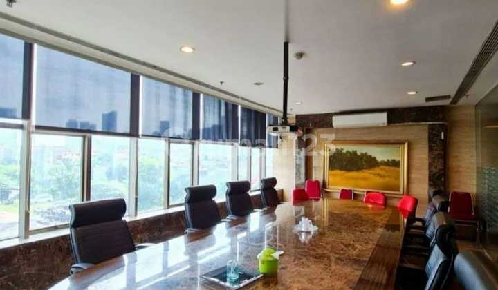 Gedung Kantor 9 Lantai Area Komersial Kawasan Elite