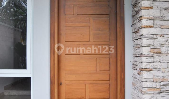 Siap Huni Rumah 2 Lantai Mezzanine di Jaksel 2