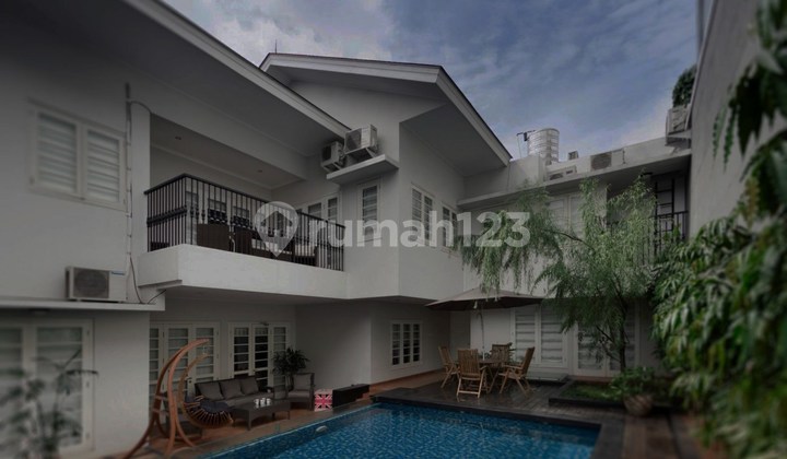 Luxury Residential House, Commercial Area, Strategic Location 1