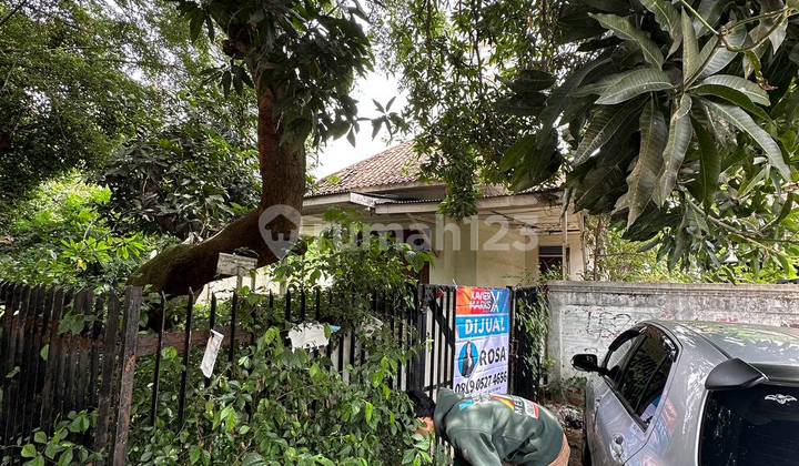 Dijual Rumah Tua Hitung Tanah Lokasi Strategis Dijual Rumah Tua Hitung Tanah Lokasi Strategis