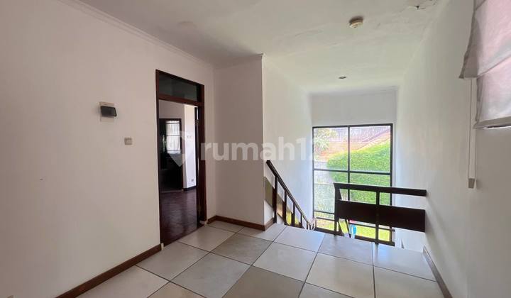 For Rent, Ready-to-Live House in a Quiet Neighborhood 2