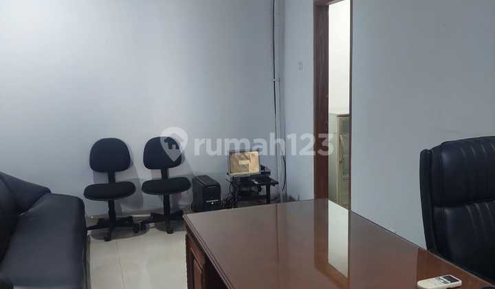 Office House Strategic Location, Flood-Free 2