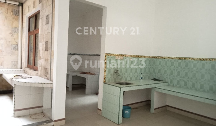 Comfortable and Spacious House in the Center of Tegal City 2