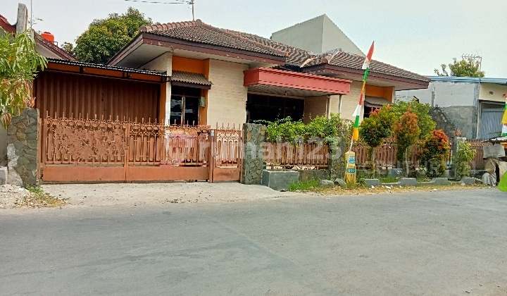 Rumah Luas, Nyaman, Strategis, dan Asri di Kota Tegal Rumah Luas, Nyaman, Strategis, dan Asri di Kota Tegal