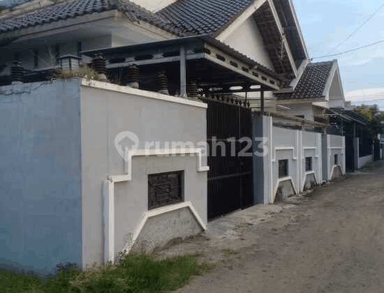 Rumah Nyaman Siap Huni dan Cocok untuk Usaha