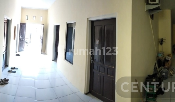 Active Boarding House Eight Doors in the Center of Tegal City 2