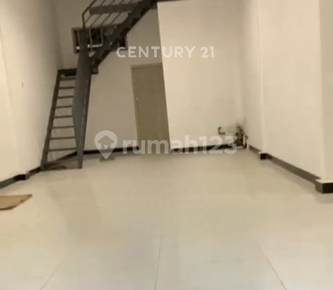 Two-Story Commercial and Strategic Shop House in the Center of Tegal City