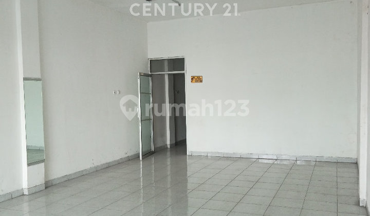 Ready-to-Use and Strategic Shop House in Tegal City