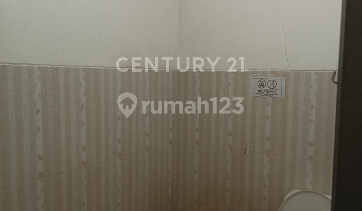 Spacious, Strategic, and Ready-to-Use Shop House in Tegal City