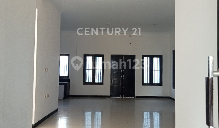 Rumah Dua Lantai, Nyaman, dan Strategis di Tengah Kota Tegal