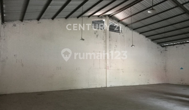 Ready-to-Use and Strategic Warehouse in Tegal City Ready-to-Use and Strategic Warehouse in Tegal City