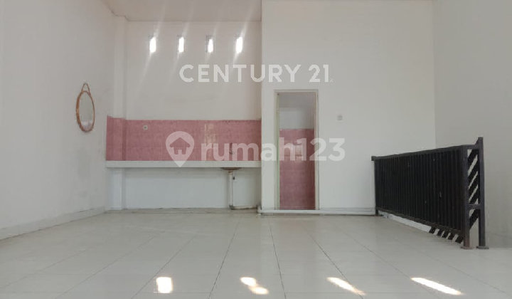 Two-Story Commercial and Strategic Shop House in Tegal City