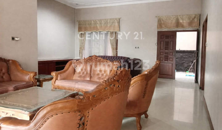 Rumah Luas, Nyaman, dan Kokoh di Kota Tegal Rumah Luas, Nyaman, dan Kokoh di Kota Tegal