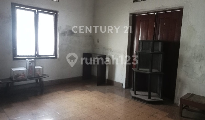 Rumah Luas, Klasik, dan Strategis di Tengah Kota Tegal 2