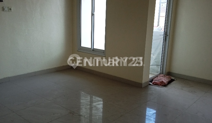 Strategic and Ready-to-Use Shop House in the Heart of Tegal City 2