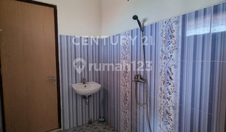 Rumah 2 Lantai Nyaman Siap Huni di Tegal 2