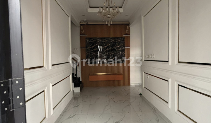 Dekat Akses Tol, Rumah, 3 Lantai, SHM, Dekat Pusat Perbelanjaan, Ada di Lingkungan Islami 2