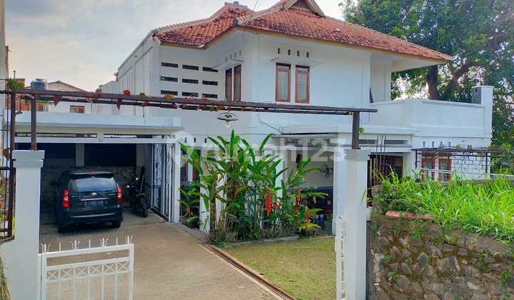 Below Market Price! Ciwaruga Complex House with Large Yard, Ready to Occupy