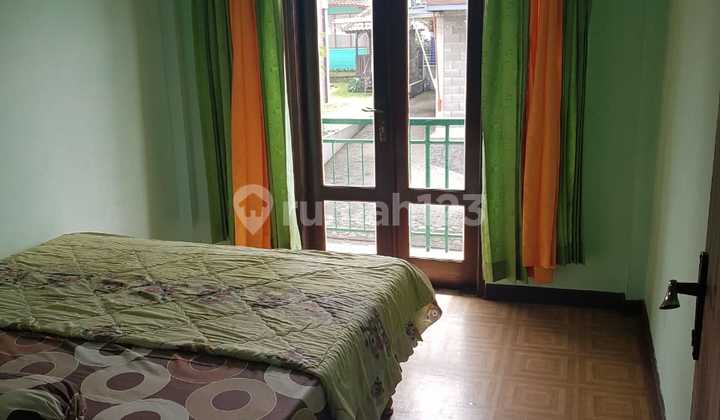 Rumah Villa Istana Bunga Dekat Wisata Lembang Pemandangan Sejuk 2