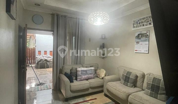 Minimalist House Ready to Live in Cipageran Asri Semi-Furnished Rarely Available 2