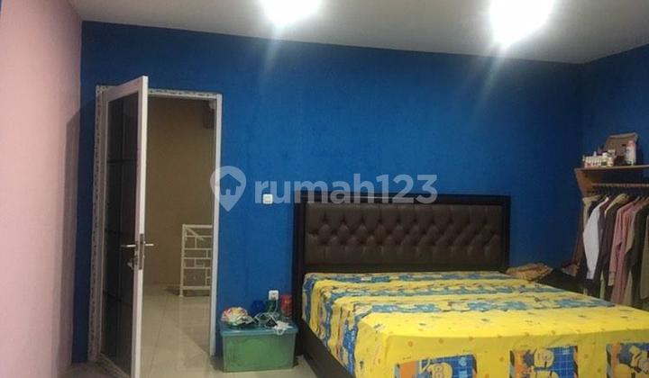 Minimalist House in Batu Mountain, Strategic Location, Safe Environment 2