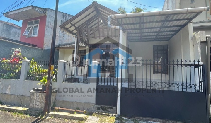 For Rent House in Cibabat Complex Cimahi Ready to Occupy Location Near Gas Station For Rent House in Cibabat Complex Cimahi Ready to Occupy Location Near Gas Station