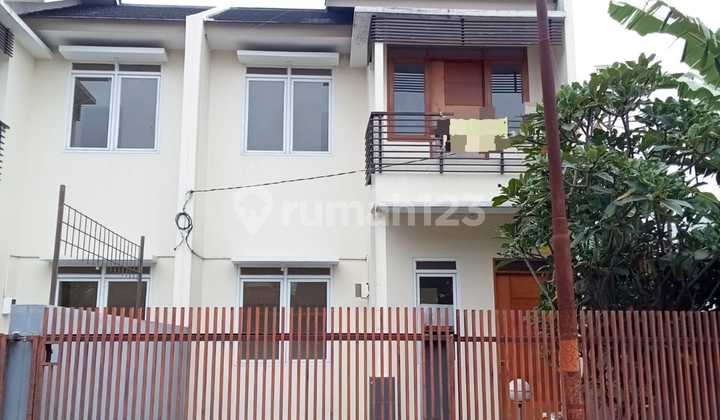 Rumah Baru Komp Sariwangi Selatan Lokasi Strategis Akses Mudah