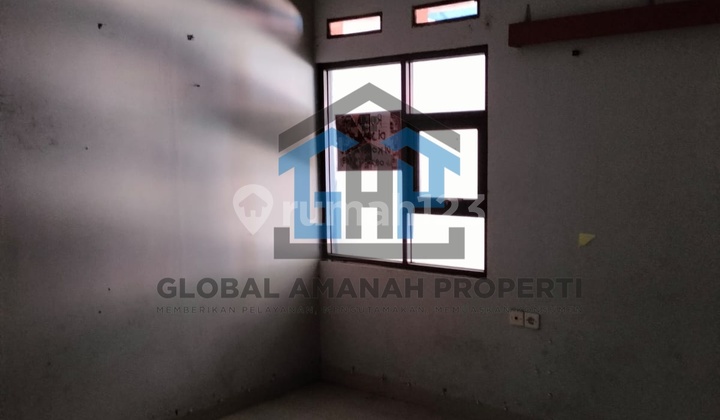 Rumah + Tempat Usaha di Sariwangi Sarijadi Mainroad 3 Lantai 2