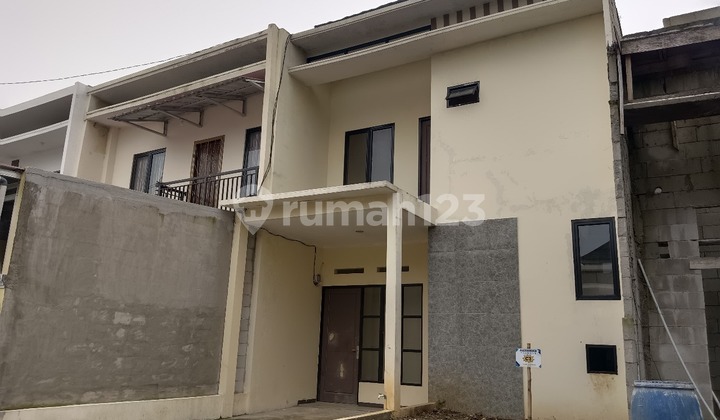 Rumah Siap Huni, Akses Mobil Dekat Pintu Tol Sentul Srikut 2