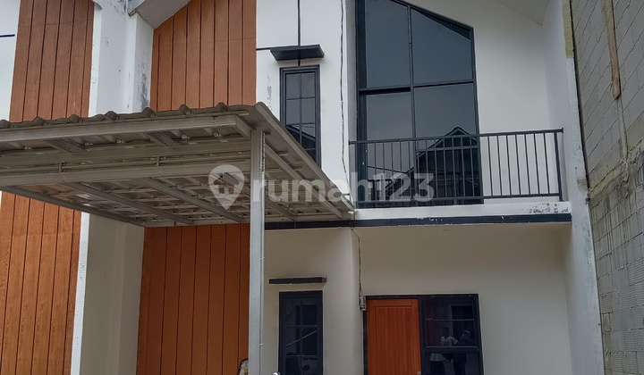 Rumah Cantik Akses Mobil ke Sentu Dekat, Dekat Ccm