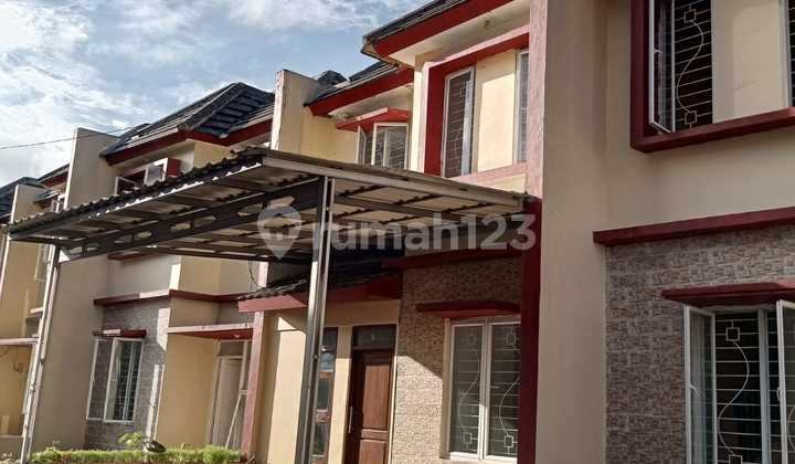 Rumah Siap Huni Sudah SHM Akses Mobil dan di Pusat Kota