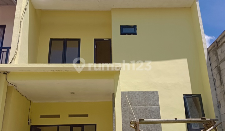 Rumah Suana Kampung Tapi di Kota Akses Mobil Bebas Banjir