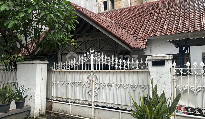 Rumah SHM 285M² Hook Benhil - Ideal untuk Kost/Office/Ruko 2