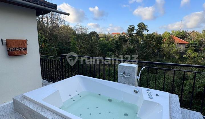 Rumah Modern Ungasan dengan Jacuzzi Outdoor, Fully Furnished & SHM 2