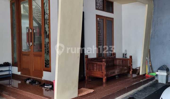 Rumah Jatibening Strategis